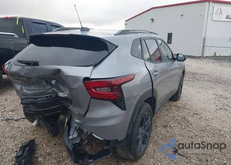 2025 Chevrolet Trax Fwd Activ z USA, uszkodzony, nr VIN KL77LKEP9SC322903